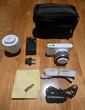 Nikon 1 J1 White Digital Camera with Nikkor w/1Nikkor 30-110 Lens Excellent Used