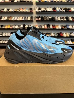 adidas Men's Yeezy Boost 700 MNVN Bright Cyan Size 8.5 Pre-Owned GZ3079