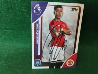 LISANDRO MARTINEZ MANCHESTER UTD Signed Topps PL 25/26 Football Trading Card