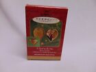 2001 Hallmark Keepsake It had to be you Photo holder Christmas Ornament Qx2815