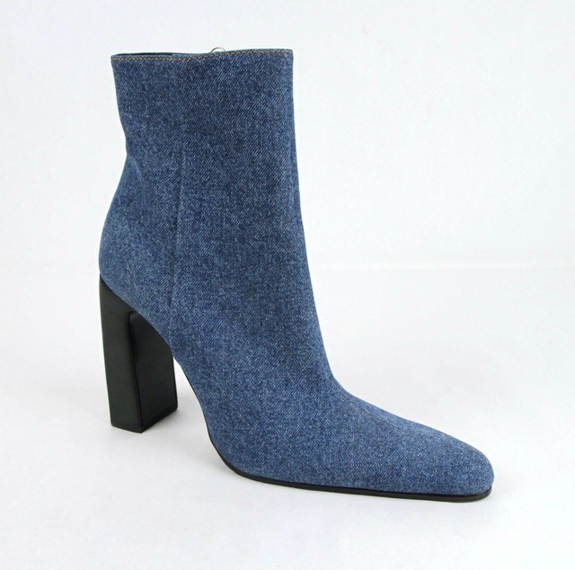 balenciaga pointed boots