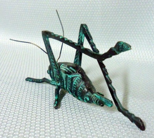 Chinese Die Cast Brass Articulated Cricket Sculpture - Picture 5 of 12