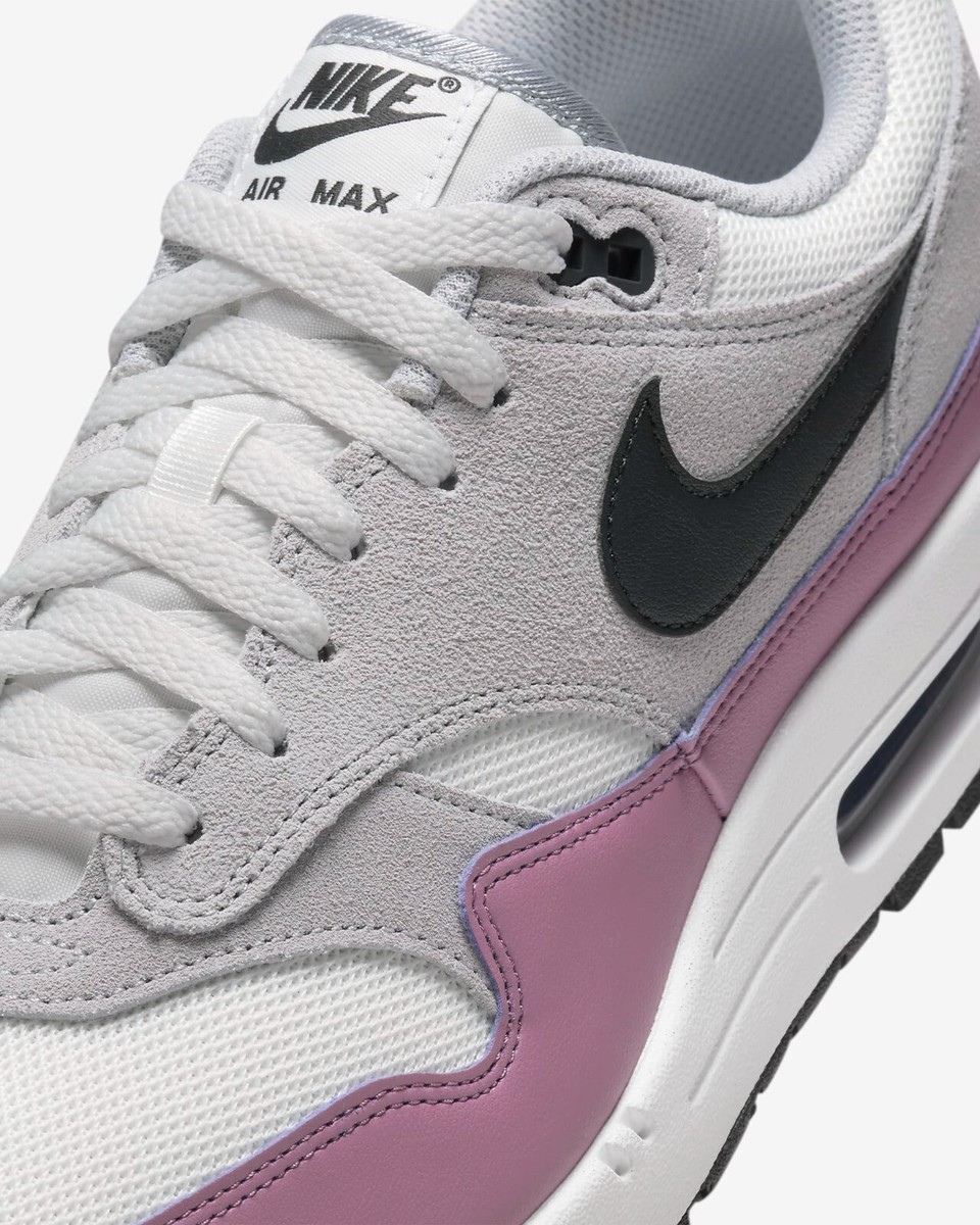 Nike Air Max 1 Essential Sneakers Shoe Summit White/Wolf  display picture 3
