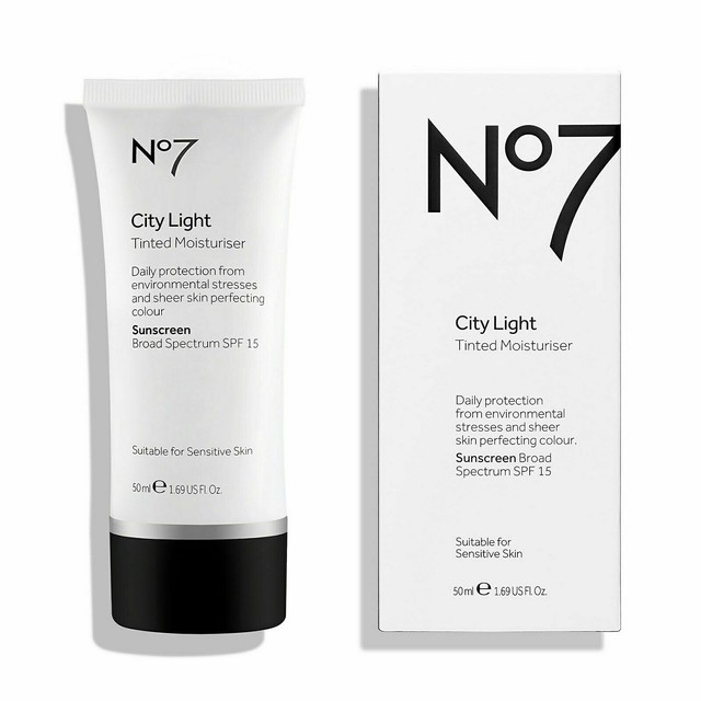 no7 city light tinted moisturiser