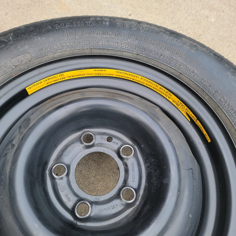 Neumático de repuesto Volvo 740 usado como nuevo Donut 242 244 245 240 940 Foto 4 de 4