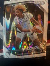 2025 Panini Prizm WNBA #119 NaLyssa Smith White Seismic Prizm
