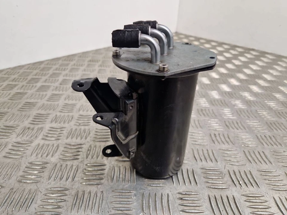 Volkswagen Golf VII 2014 Fuel filter housing 5Q0127400F Diesel 77kW UVY42551 Foto 3 de 4