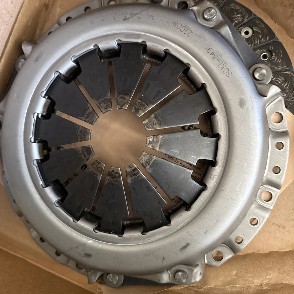 Embreagem de transmissão LuK 05-107 para Dodge Attitude 2006 Hyundai Accent 2001-2009 - Imagem 3 de 4