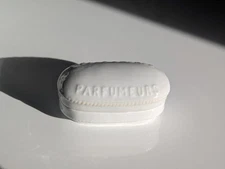 Antique GELLE PARFUM Porcelain Box