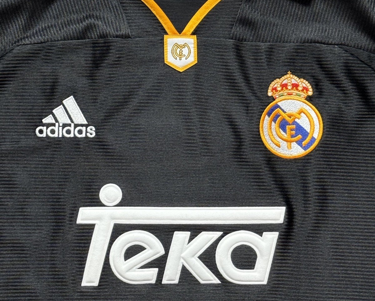 1999/00 Real Madrid Away Jersey #6 Fernando Redondo Large adidas 