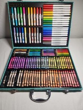 Crayola Minions Art Set   100 Piece Coloring Kit with Crayons, Markers, Pencils