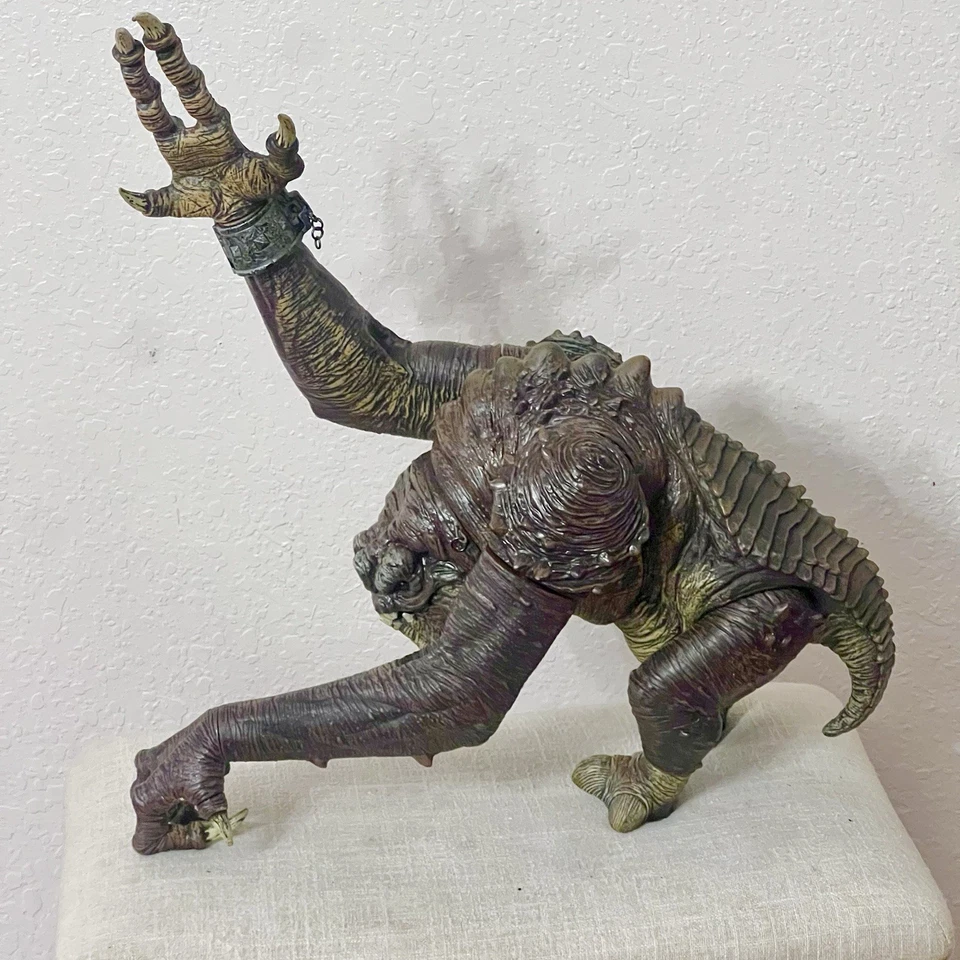 Figura de acción Star Wars Legacy Collection Jabba's Rancor Hasbro 2008 Posable Foto 3 de 4