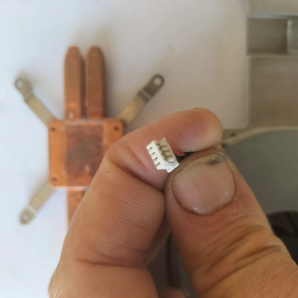 Ventola Dissipatore Asus G60JX G51J G60JW DFS491205MH0T F9Y7 13GNYL1AM020-1 4Pin - Immagine 3 di 4