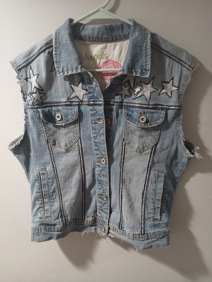 Skull & Crossbones  cut-off painted denim vest with Stars. Angel brand, Size 2 - Image 2 of 3