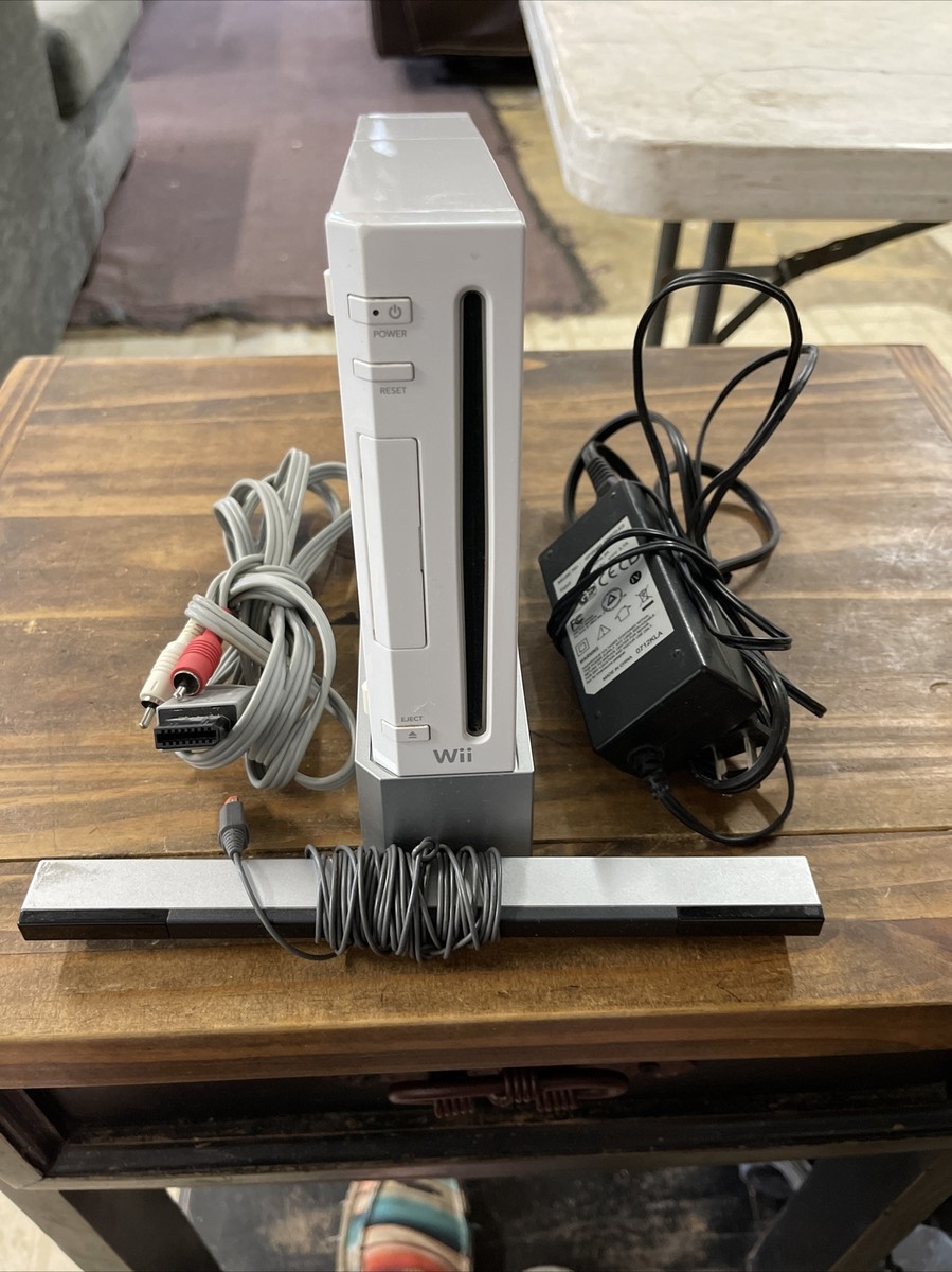 Nintendo Wii Console & Cords, No Controller White RVL-001 Nintendo Wii Console & Cords, No Controller White RVL-001