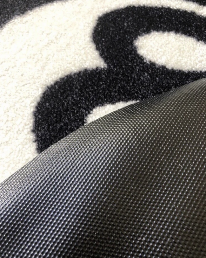 STUSSY 8 BALL RUG 30インチ ブラック 8 Ball Rug – Black | Accessories | Stüssy Japan