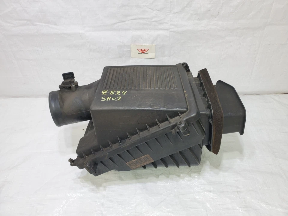 2017-2018 Chevrolet Silverado 1500 Air Intake Cleaner Assembly OEM 23252207 Foto 2 de 4