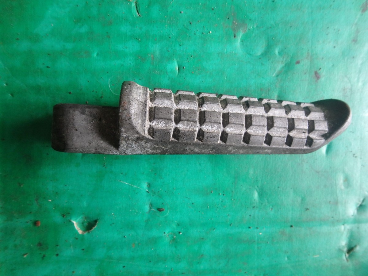 jojo　脚 Kawasaki Ninja ZX 10 Off 1989 ZX 1000 footpeg rear right foot peg