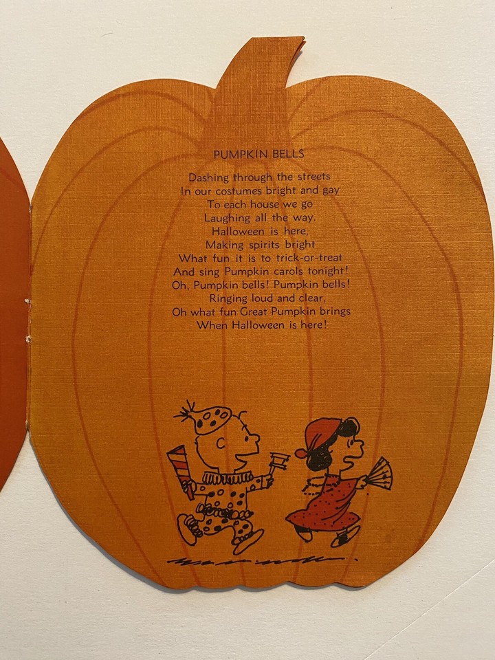 The Peanuts Book Of Pumpkin Carols Vtg Hallmark Halloween Card Charles Schulz eBay