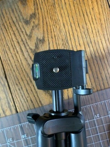 UBeesize 50’’ Phone Tripod Extendable Lightweight Aluminum Tripod Stand w Remote - Photo 7 sur 11