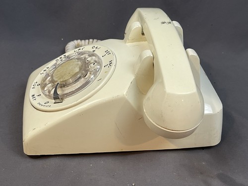 Western Electric AT&T White Cream 500 D/M rotary dial telephone 3216 - Picture 6 of 10