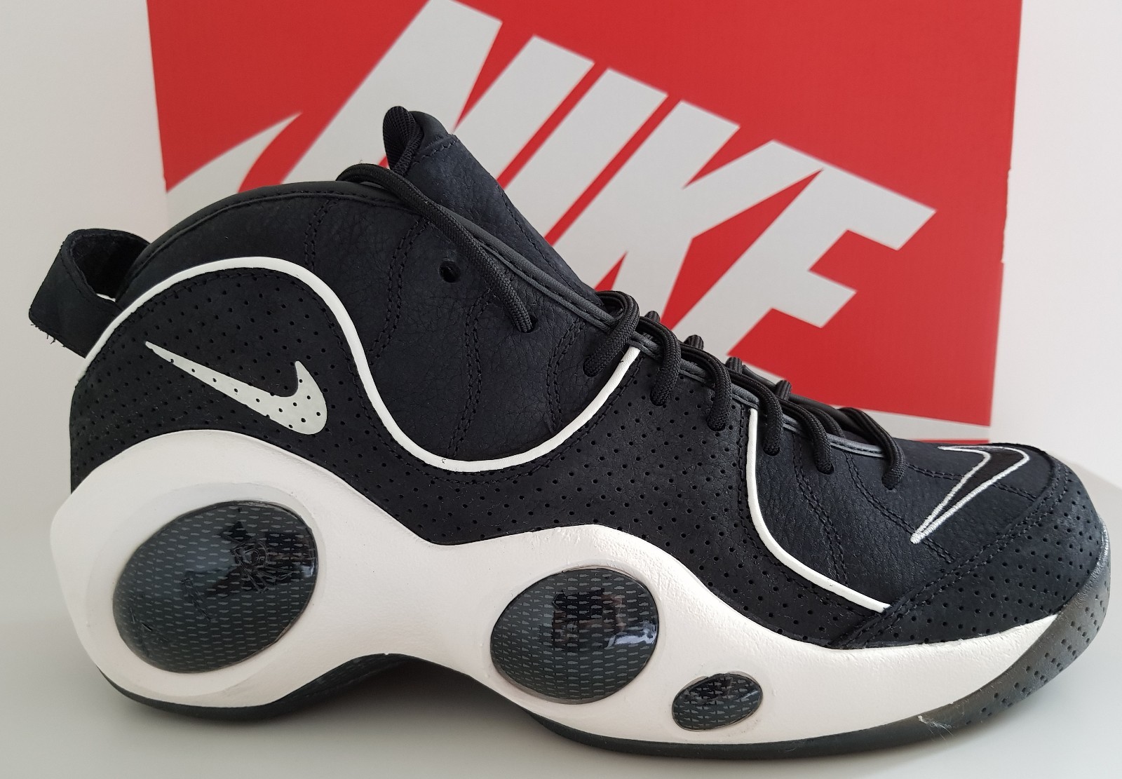 Entièrement neuf dans sa boîte Homme Nike 9/EU NikeLab Zoom Flight 95. Taille UK 9/EU Nike 44/US 10 c6e25f Entièrement neuf dans sa boîte Homme Nike 9/EU NikeLab Zoom Flight 95. Taille UK 9/EU Nike 44/US 10 c6e25f
