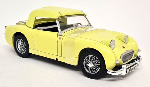 Revell 1/18 Austin Healey Sprite Frogeye 1958 Yellow Diecast Scale Model Car - Picture 7 of 8