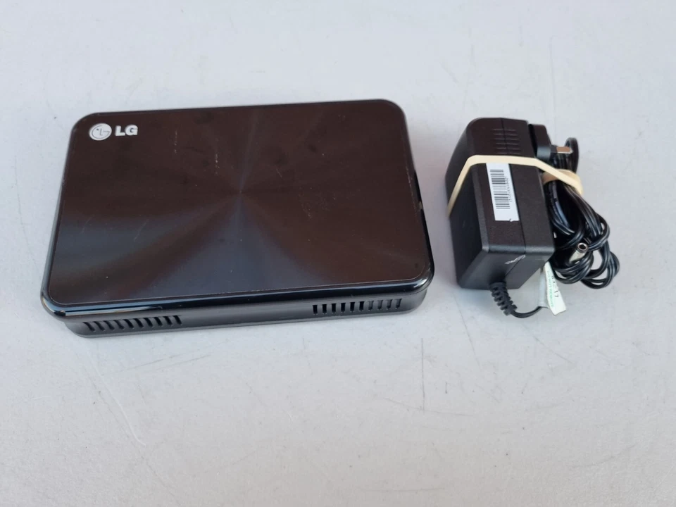 LG XD4 500GB. LG XD4, 500GB, USB. HDD capacity: 500 GB, HDD size: 3.5". USB - Image 2 of 4