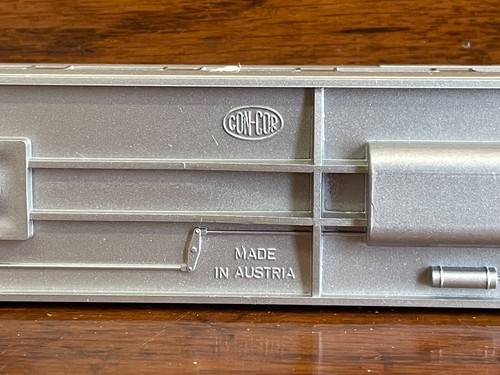 Con-Cor - HO Scale - H722 - Santa Fe - Diner Car - Picture 10 of 16