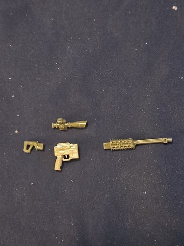 Assorted LEGO Accessories - Guns Swords Knives TNT W/ Display Armory - 35pc* - Picture 12 of 17