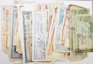 50x Banknoten Welt 20. Jahrhundert Ländermix sehr schön oder besser