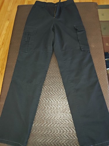 Landau unisex EMS pants size 30 with 31 inseam Black used
