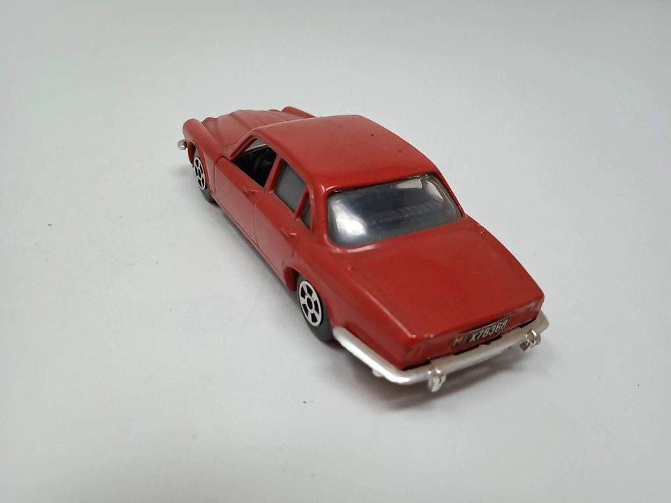 Polistil Jaguar XJ 12L - MADE IN ITALY - Immagine 2 di 4