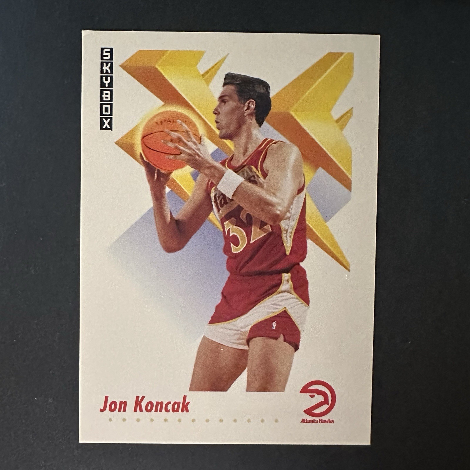 SkyBox 1991-92 Base Set Jon Koncak Atlanta Hawks #3 Basketball Card NBA