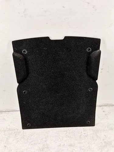 Trunk floor trim