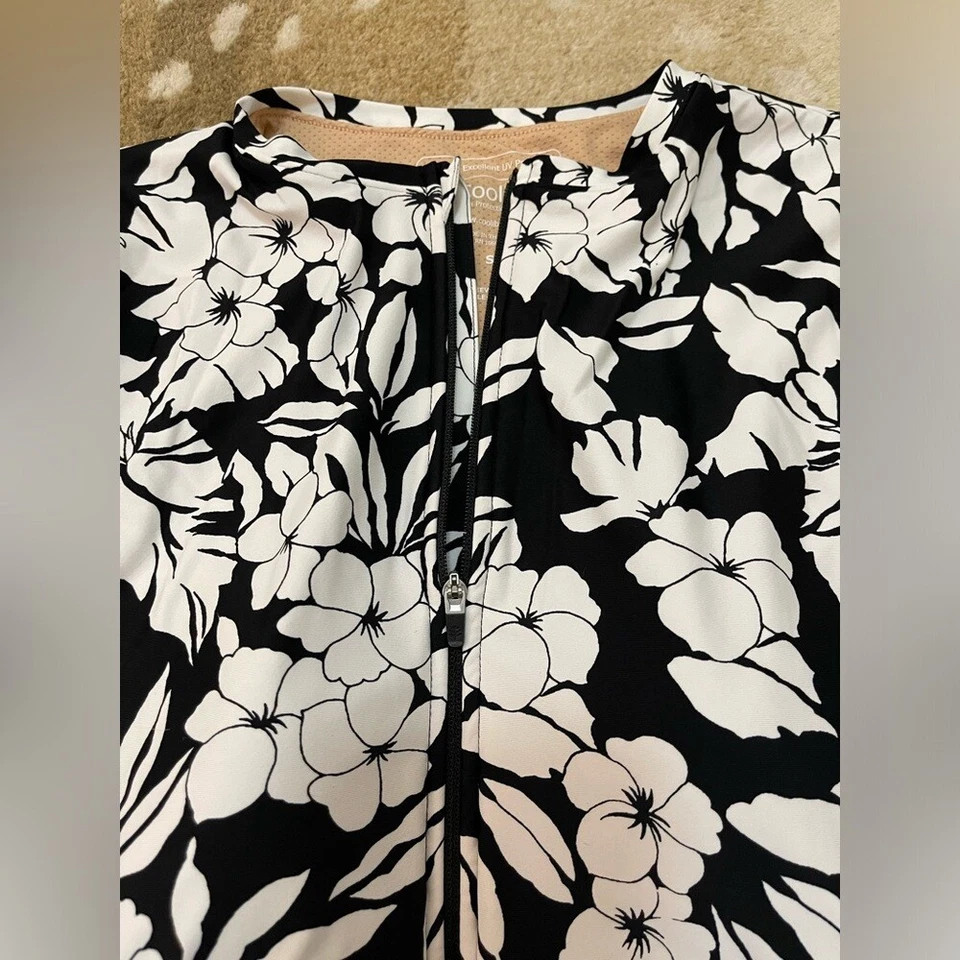 Купальник Coolibar Escalante без рукавов черно-белый цветочный женский размер маленький - Изображение 3 из 4