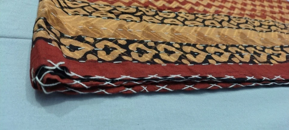 Indian Hand Block Rustic Queen Size Cotton Kantha Quilt Throw Blanket Bedspread - Image 4 of 4