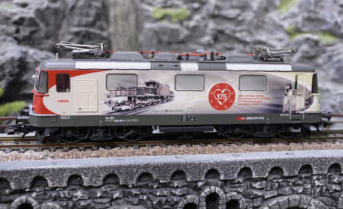 Trix 25875 Elektrolokomotive Re 420 SBB "175 Jahre Schweizer Bahnen" - Neu - OVP - Bild 1 von 5