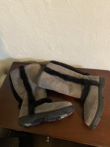 STIVALI DA DONNA INVERNALI UGG SUNBURST EXTRA ALTI GRIGI SCAMOSCIATI SHEARLING TAGLIA US 10 - Foto 3 di 15
