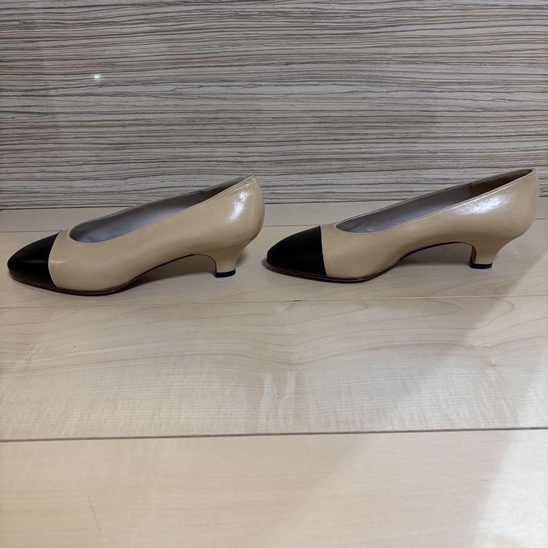 Chanel Pumps Shoes Coco Mark Pointed Toe Bicolor Size 35.5 US About5.5 For Women thumbnail 13