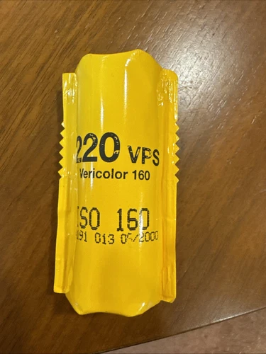 Kodak Vericolor 160 VPS 220 Roll Film — Exp. Jun. 2000, SEALED