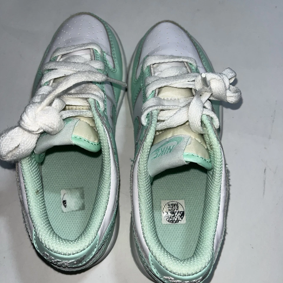 🔥2023 Nike Dunk Low Blanco/Espuma Como Nueva PS FZ3536-100 Talla 13.5 Excelente Estado Foto 4 de 4