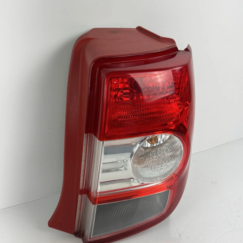 Luz trasera pasajero derecho 2008 2009 2010 2011 2012 2013 2014 Scion XD fabricante de equipos originales Foto 3 de 4