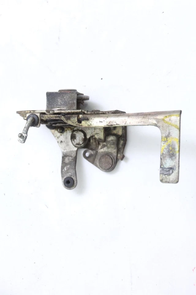 Cerradura puerta delantera derecha Lada NIVA 2121 10-1991 Foto 2 de 3