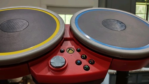 Xbox One Rock Band 4 Target esclusivo pacchetto rosso Fender batteria chitarra wireless - Foto 4 di 24