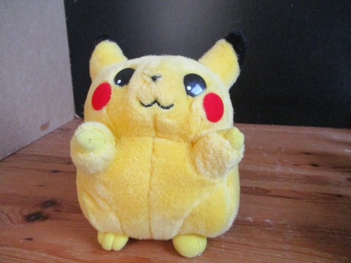 Premier Paris Pikachu Plüschtier 6 Zoll Pokemon