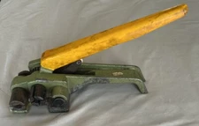 Nifty Products S1100T 1/2 Heavy Duty Polypropylene Strapping Tensioner. 