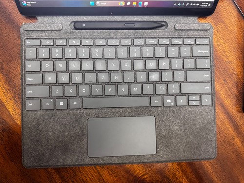 Microsoft Surface Pro 11th Gen Touch 13” Snapdragon X Plus 16GB 512GB SSD - Picture 3 of 7
