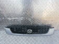 Calandre Mazda DEMIO