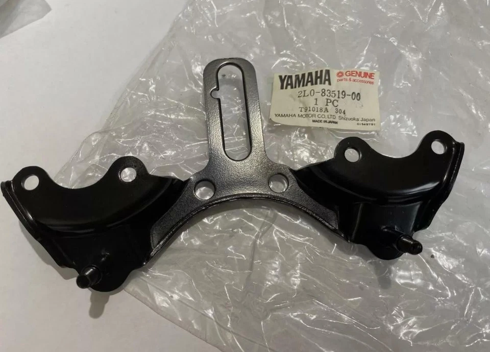 NUEVO OEM NOS Yamaha 1978-1979 XS400 Medidor Soporte 2L0-83519-00 Foto 3 de 3